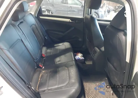 2012 Volkswagen Passat 2.5L Se from USA, damaged, VIN 1VWBP7A31CC006377